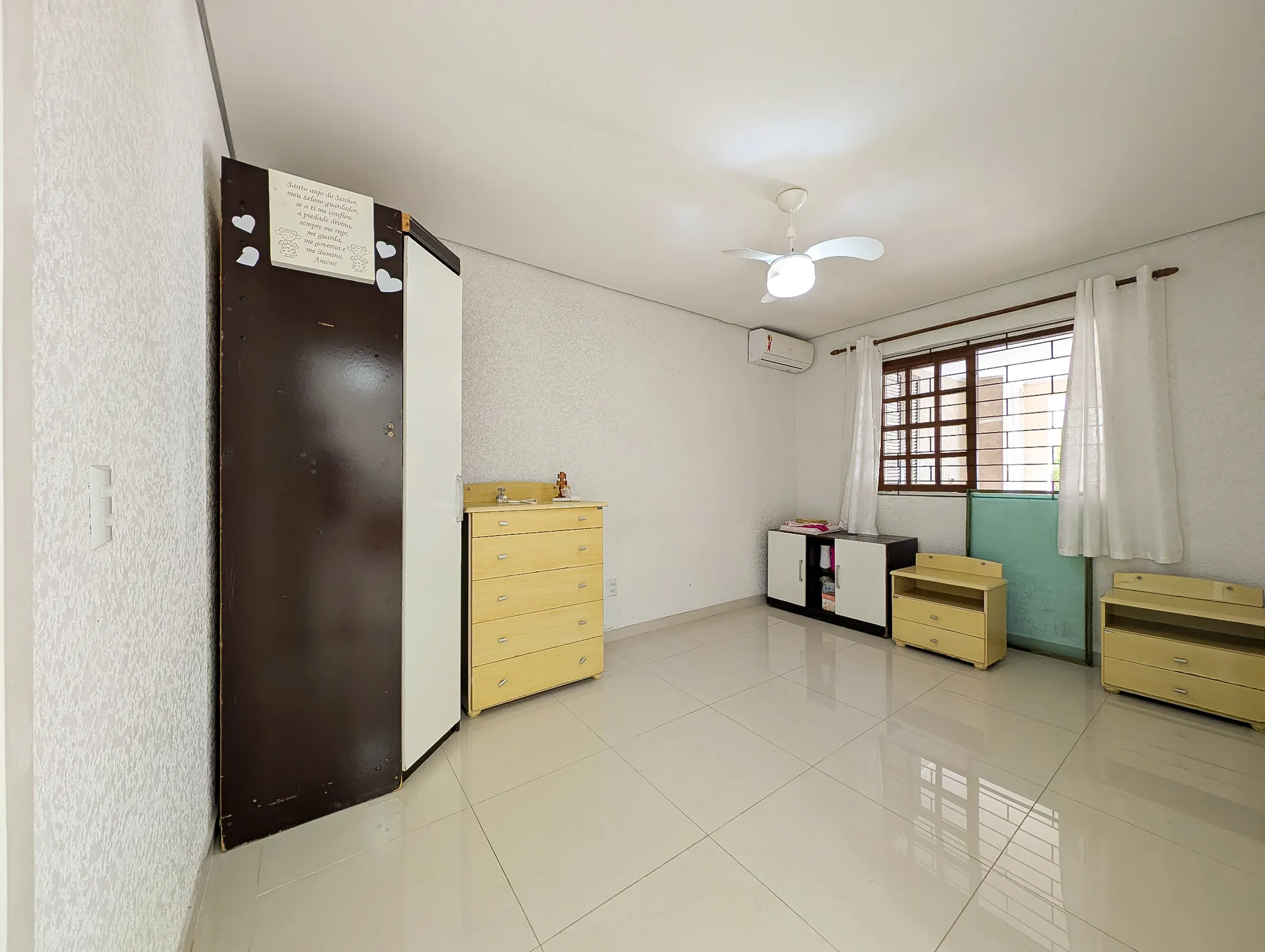 CASA-SANTA-BARBARA-QUARTO-FUNDOS