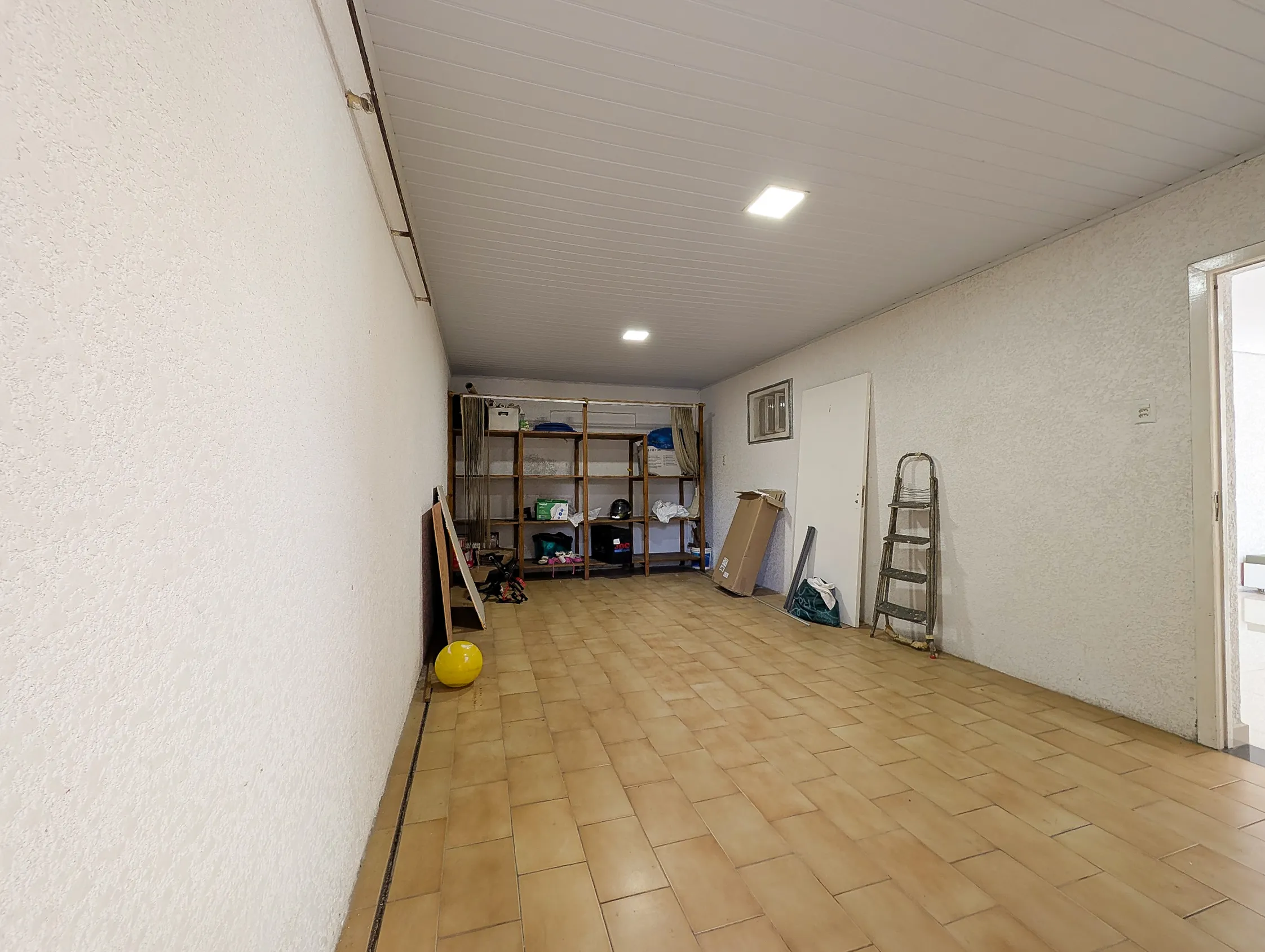 CASA-SANTA-BARBARA-GARAGEM-4