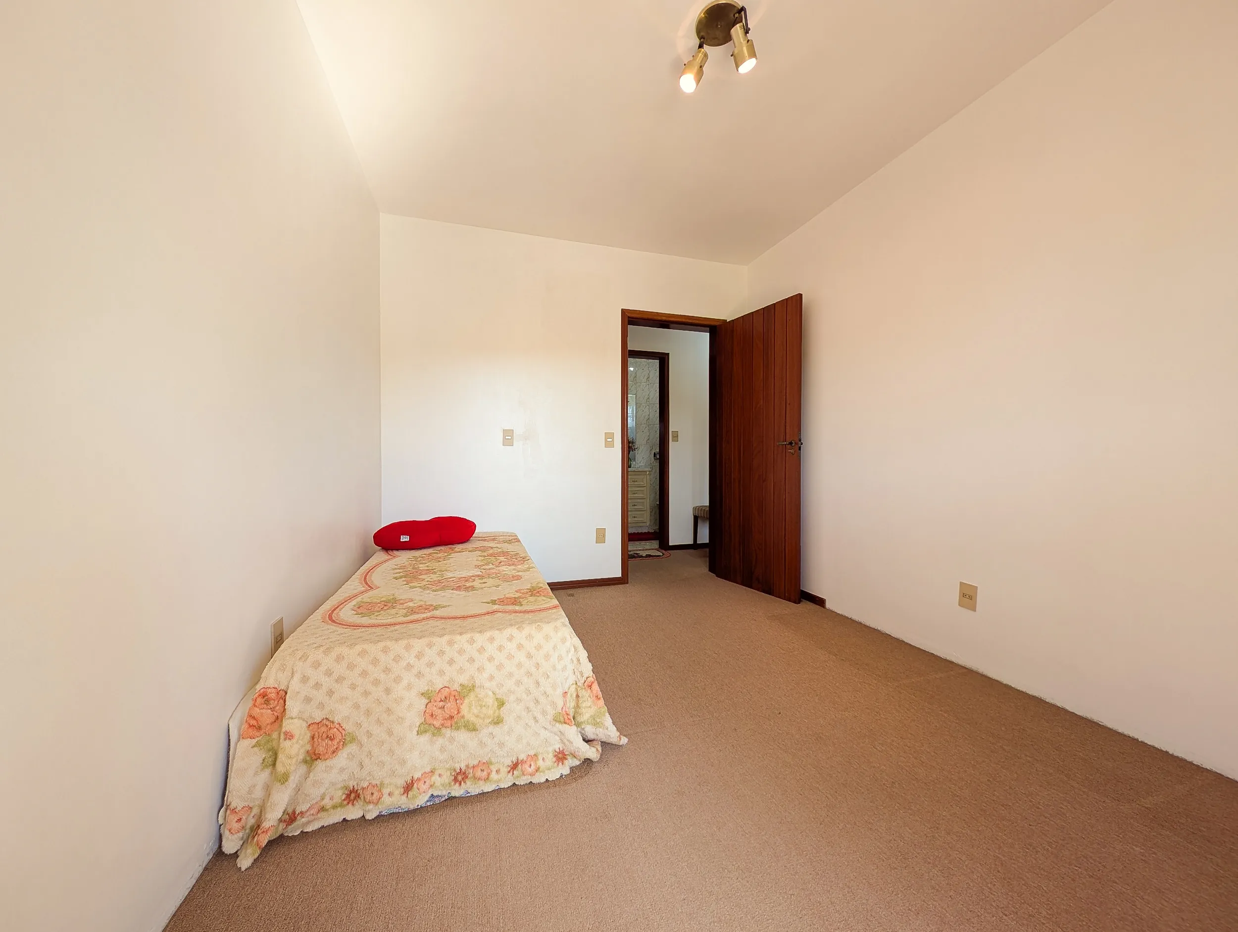 CASA-MINA-BRASIL-AMARELA-QUARTO2-5