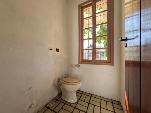 CASA-MINA-BRASIL-AMARELA-LAVABO