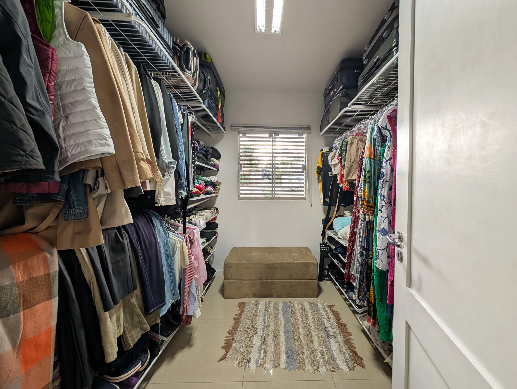 CASA-PIO-CORREA-ALTO-CLOSET