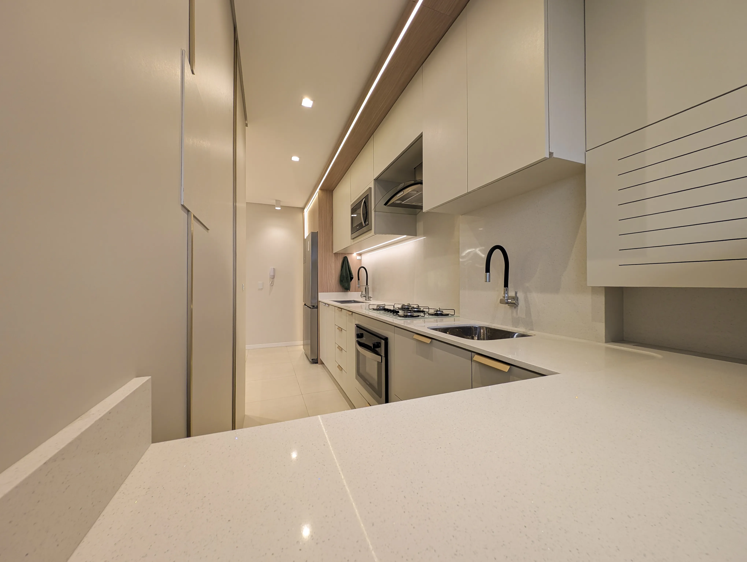 APARTAMENTO MOBILIADO NO RESIDENCIAL DÜSSELDORF 14