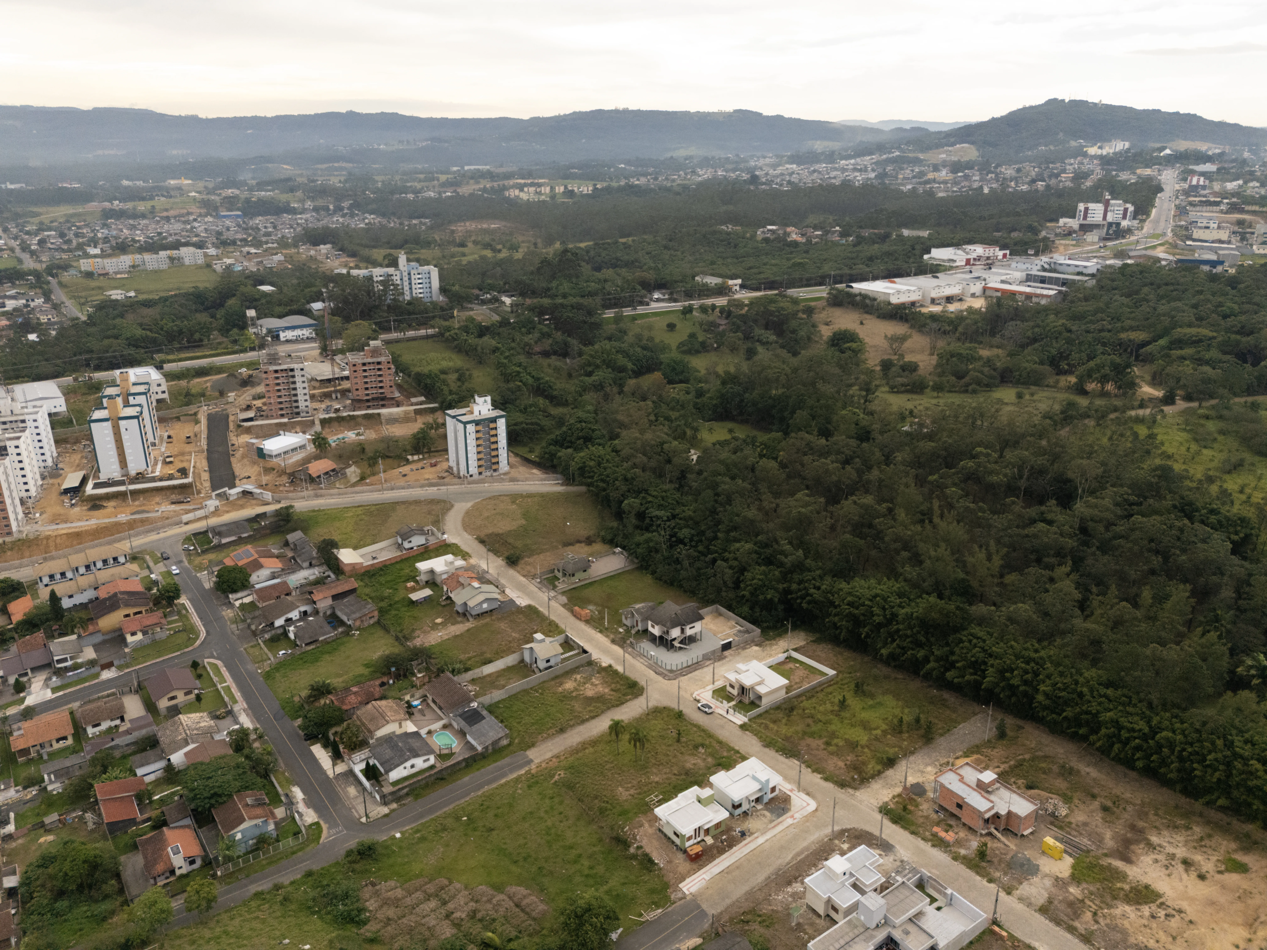 TERRENO-A-VENDA-FLORESTA-9