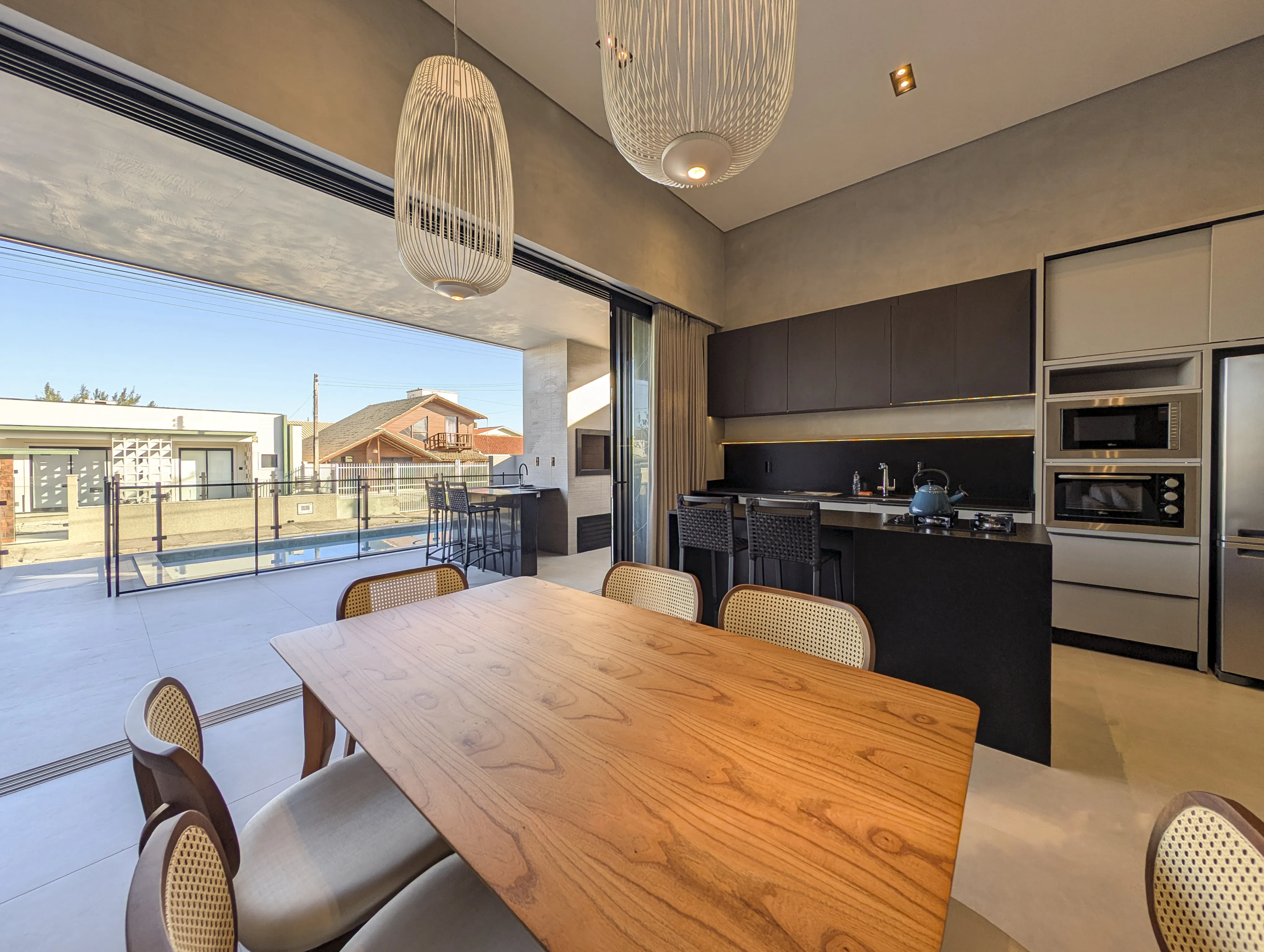 CASA-3-SUÍTES-RINCÃO-1