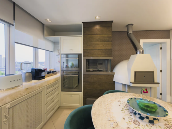 Apartamento de Luxo Mobiliado no Michel – 3 Suítes e 2 Garagens