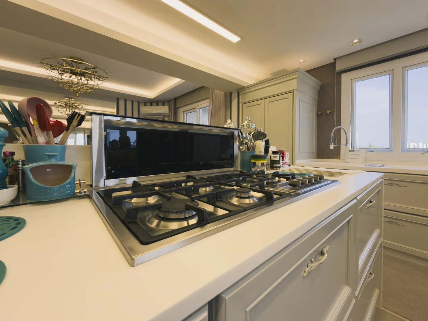 Apartamento de Luxo Mobiliado no Michel – 3 Suítes e 2 Garagens