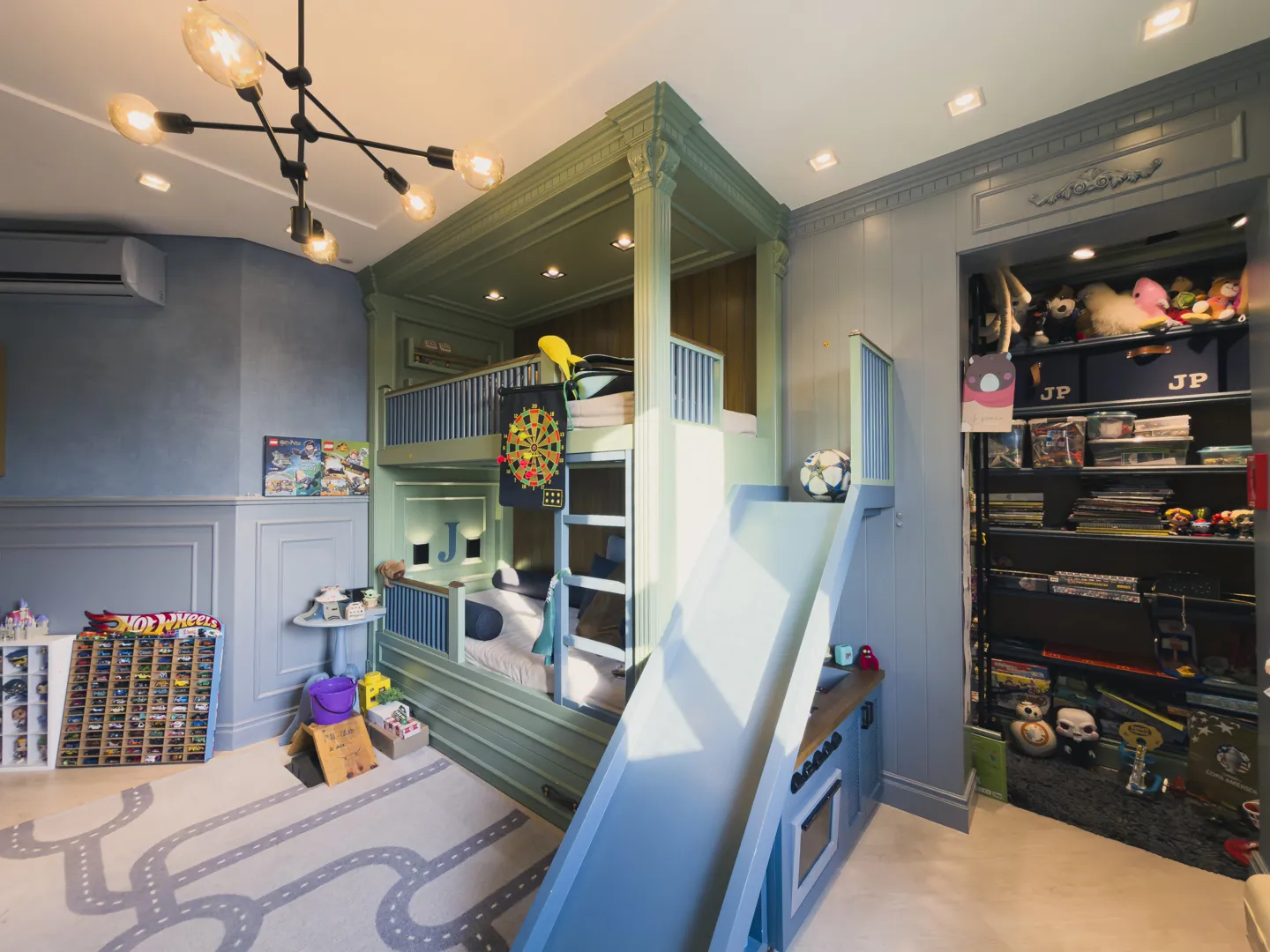 Apartamento de Luxo Mobiliado no Michel – 3 Suítes e 2 Garagens
