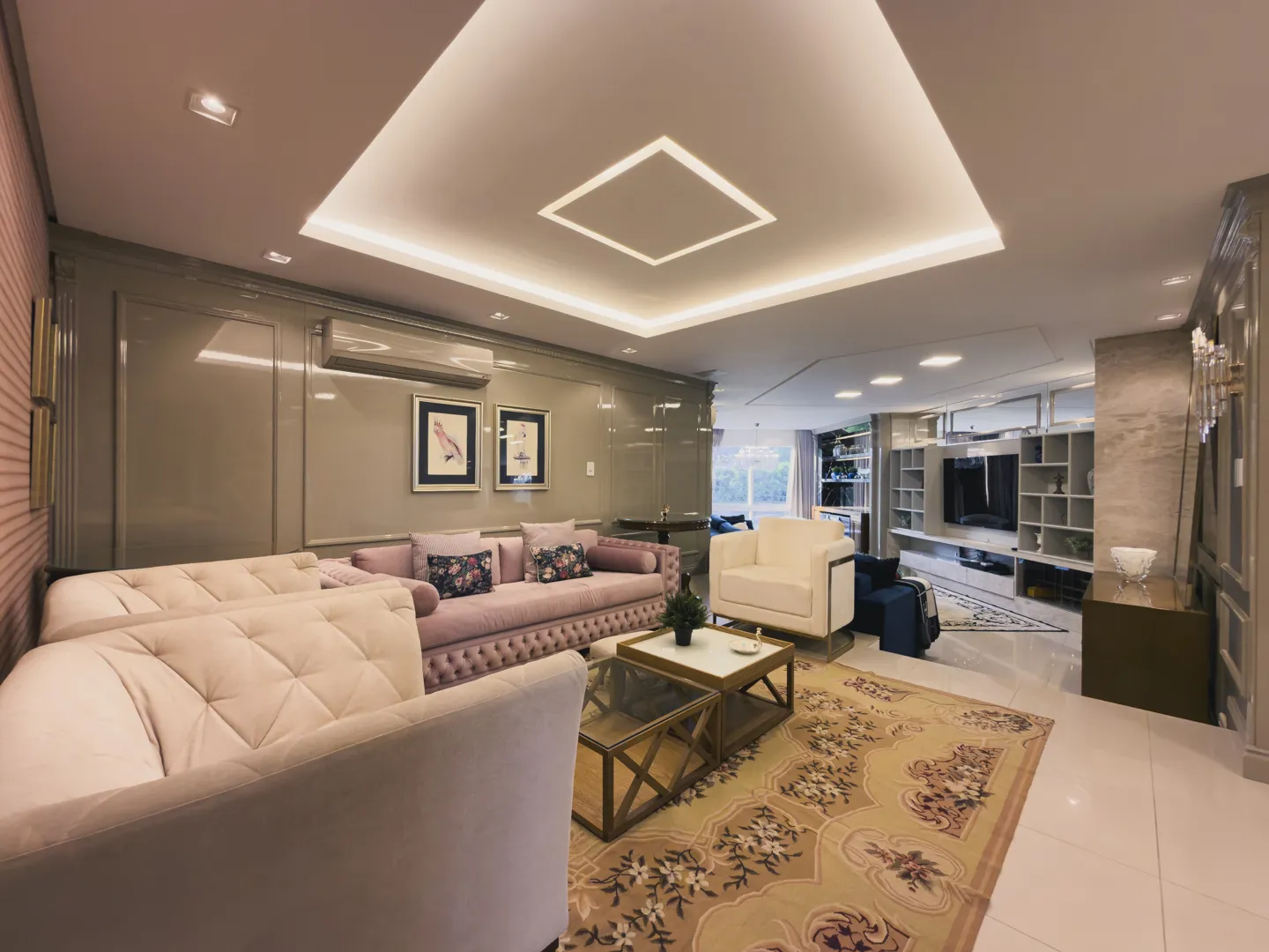 Apartamento de Luxo Mobiliado no Michel – 3 Suítes e 2 Garagens