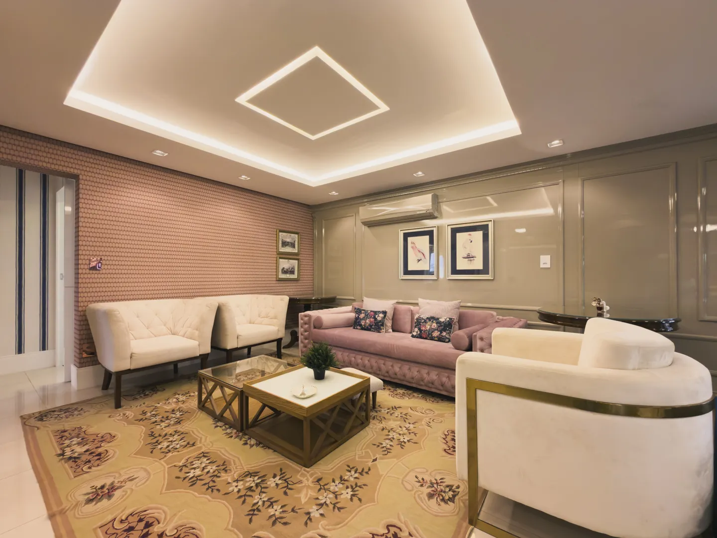 Apartamento de Luxo Mobiliado no Michel – 3 Suítes e 2 Garagens