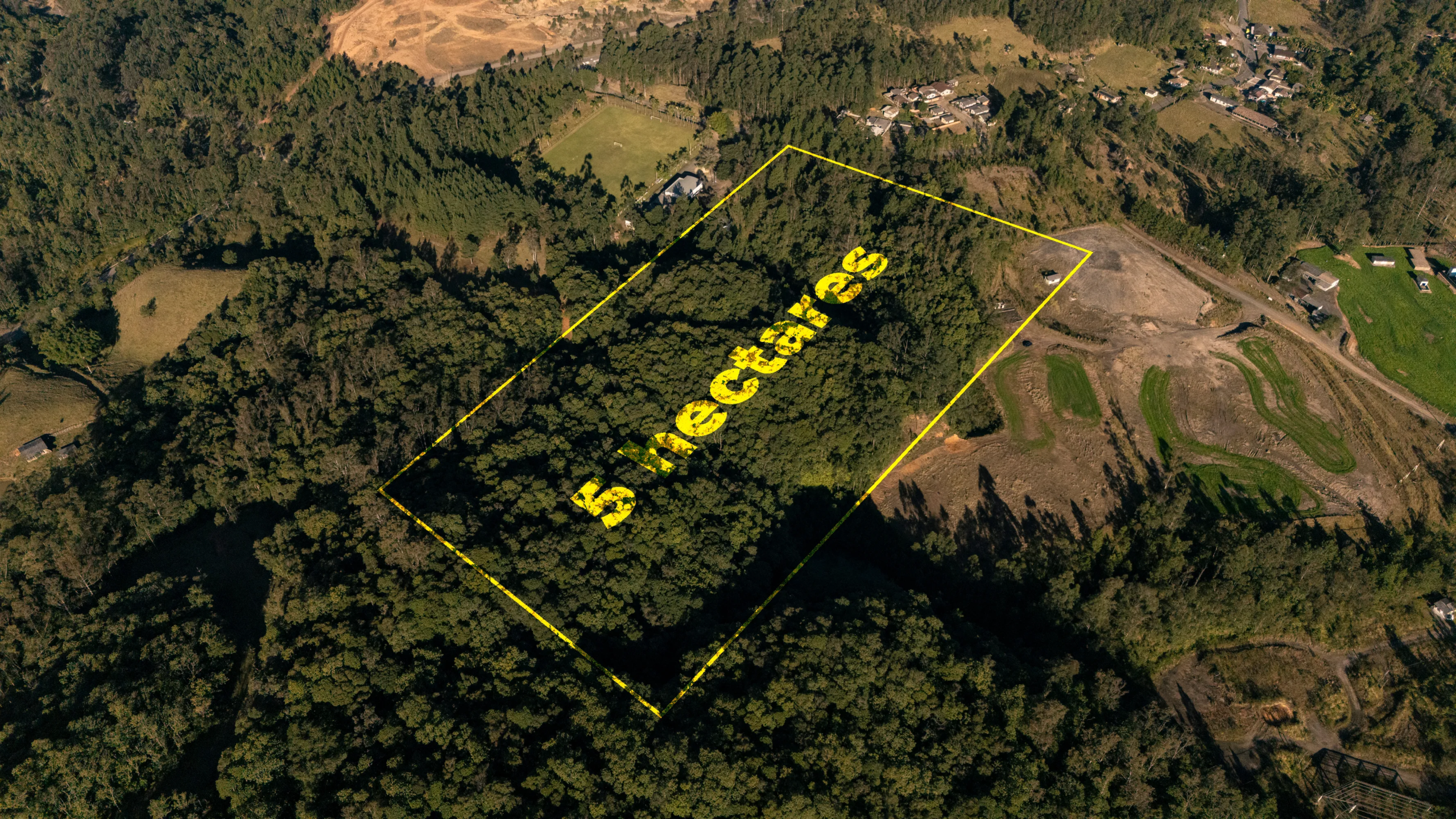 Sítio com Vista para a Serra em Treviso – 5 Hectares