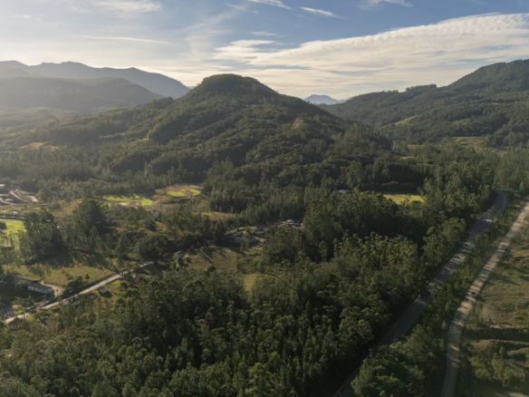 Sítio com Vista para a Serra em Treviso – 5 Hectares