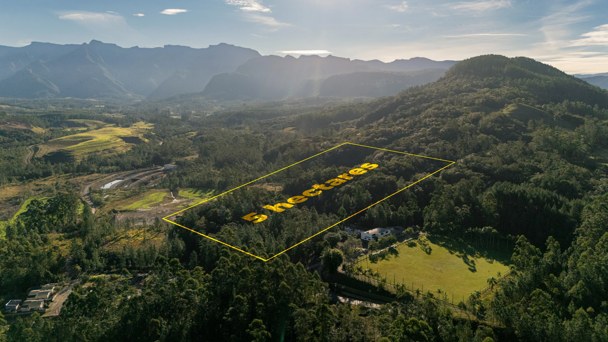 Sítio com Vista para a Serra em Treviso – 5 Hectares