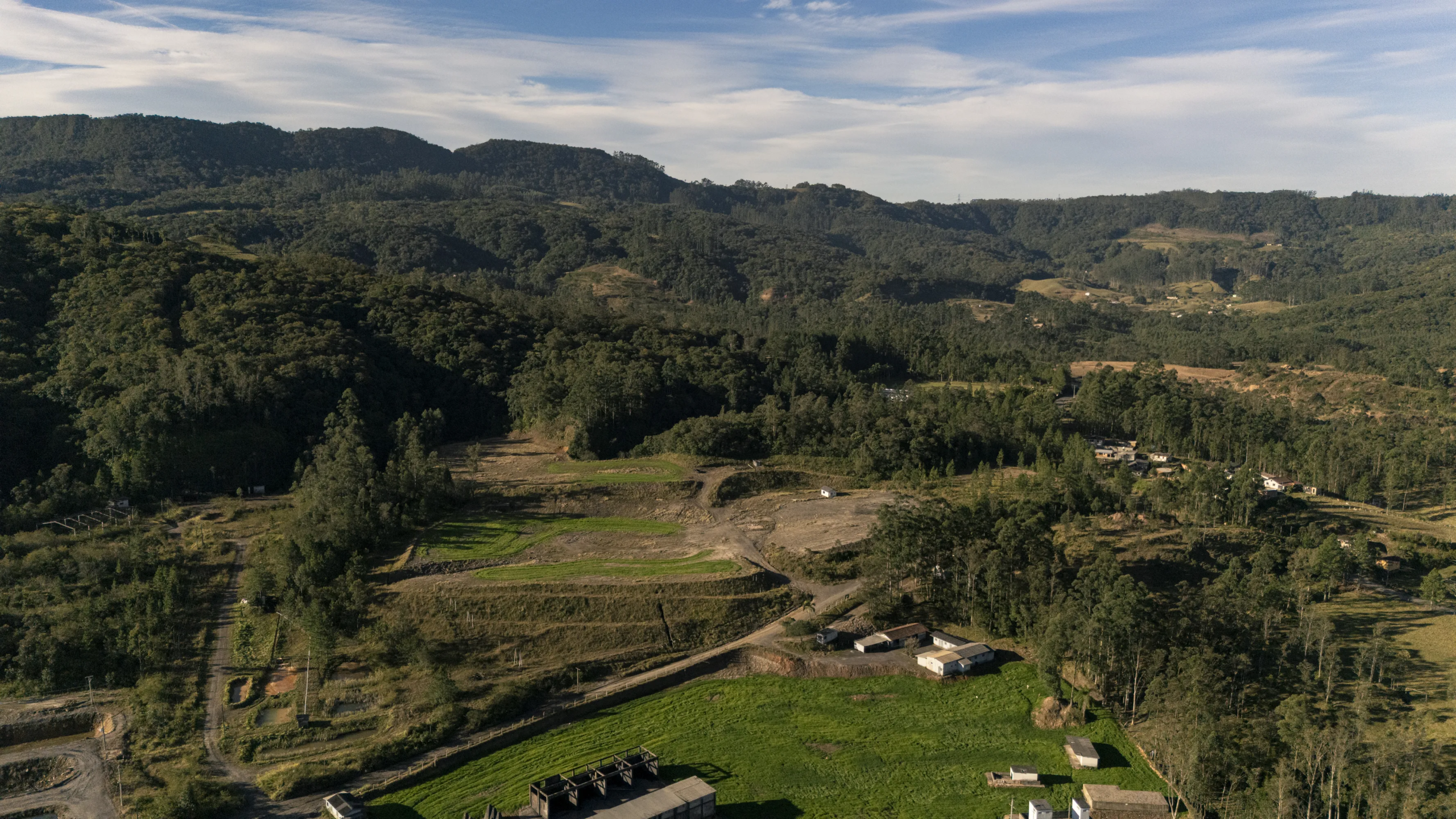Sítio com Vista para a Serra em Treviso – 5 Hectares