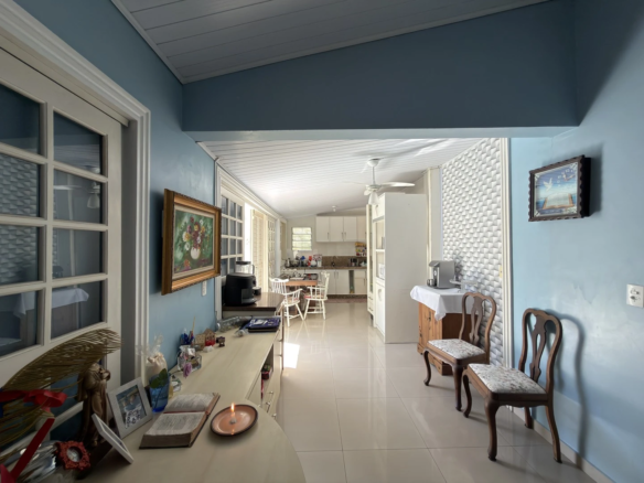 Casa Mista à Venda na Santa Bárbara, Criciúma – Terreno de 471m² com Piscina