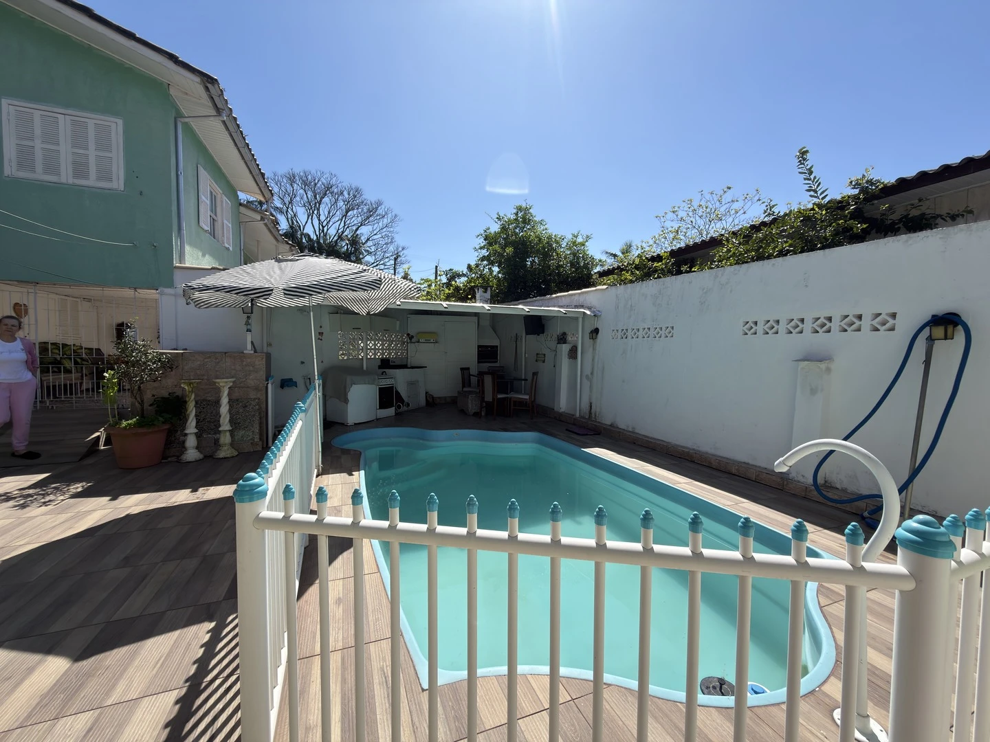 Casa Mista à Venda na Santa Bárbara, Criciúma – Terreno de 471m² com Piscina
