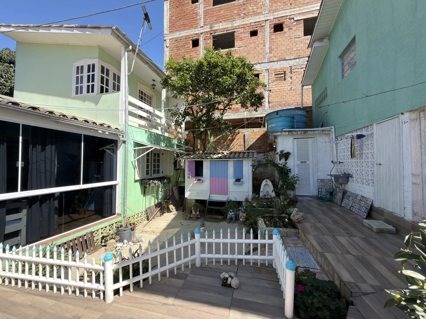 Casa Mista à Venda na Santa Bárbara, Criciúma – Terreno de 471m² com Piscina