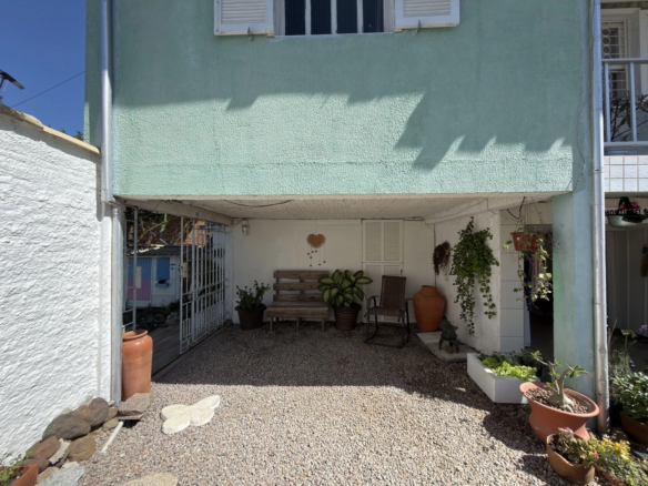 Casa Mista à Venda na Santa Bárbara, Criciúma – Terreno de 471m² com Piscina